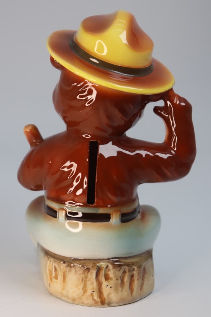 ビンテージ品　スモーキー・ザ・ベア 貯金箱 陶器製 約15cm