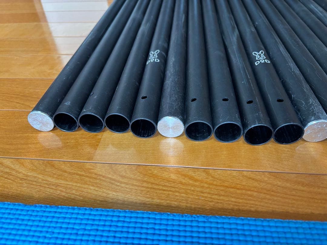 【たぐ】ＤＯＤ　ビックタープポール　ブラック　4セット　収納袋付き