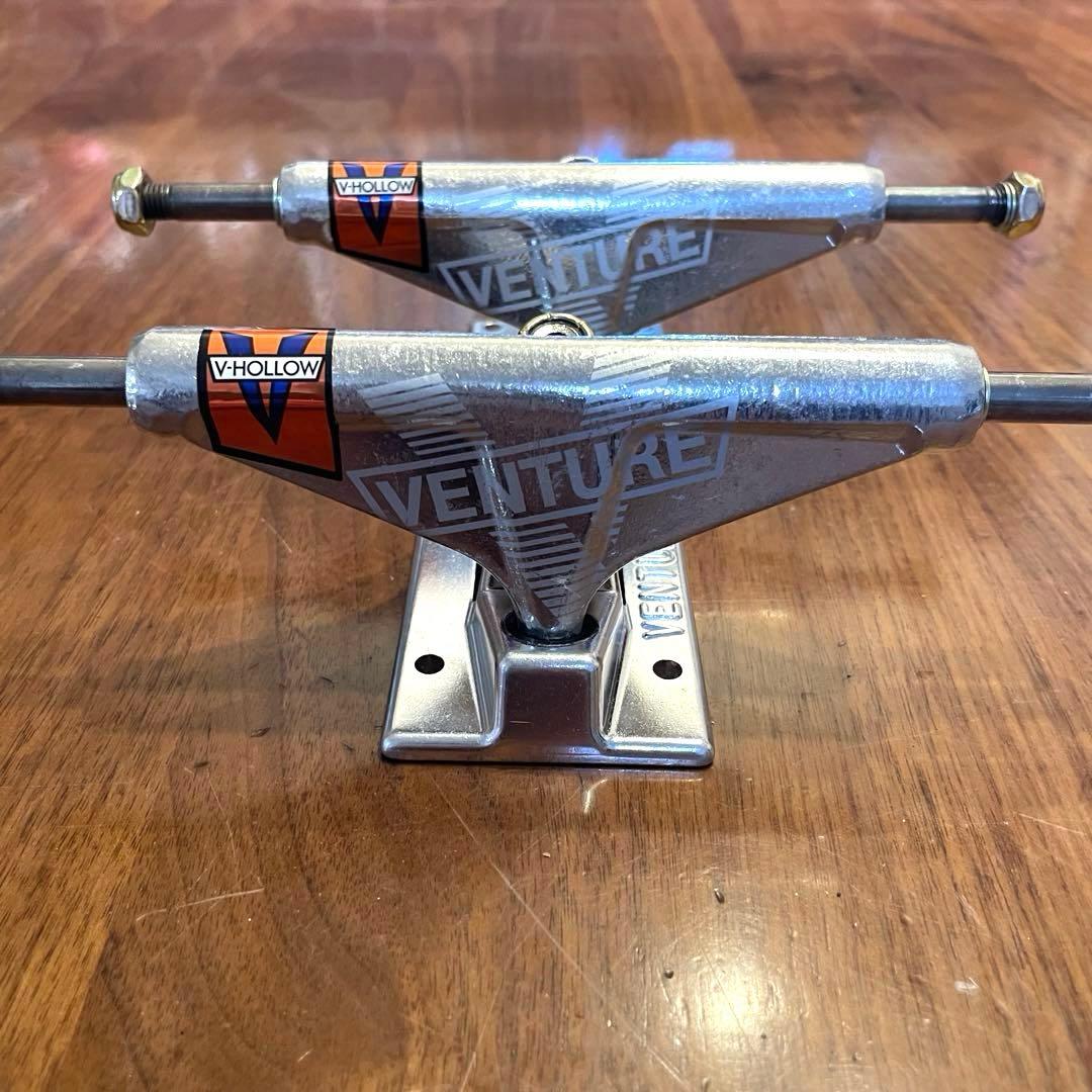 スケートボードトラック　スケボートラック　ベンチャー　V-HOLLOW 5.0