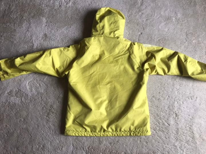 ミズノ　スノーボード・スキーウェア　Mサイズ(165〜175cm)  上下