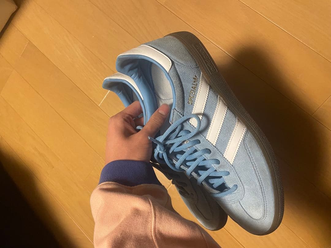 Adidas スペツィアルライトブルー