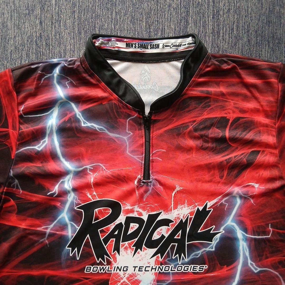 ✨新品✨ボウリングウェア　ラディカル　サイズM　 レッド　竜巻　かっこいい