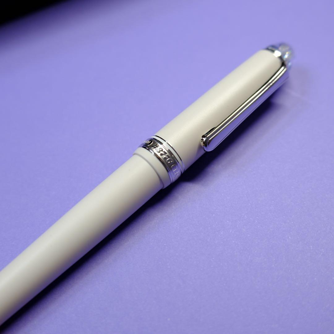 【新品】プラチナ CENTURYシェイプ・オブ・ハート イヴォワール 万年筆