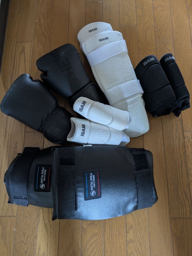 ボクシンググローブとサポーターセット
