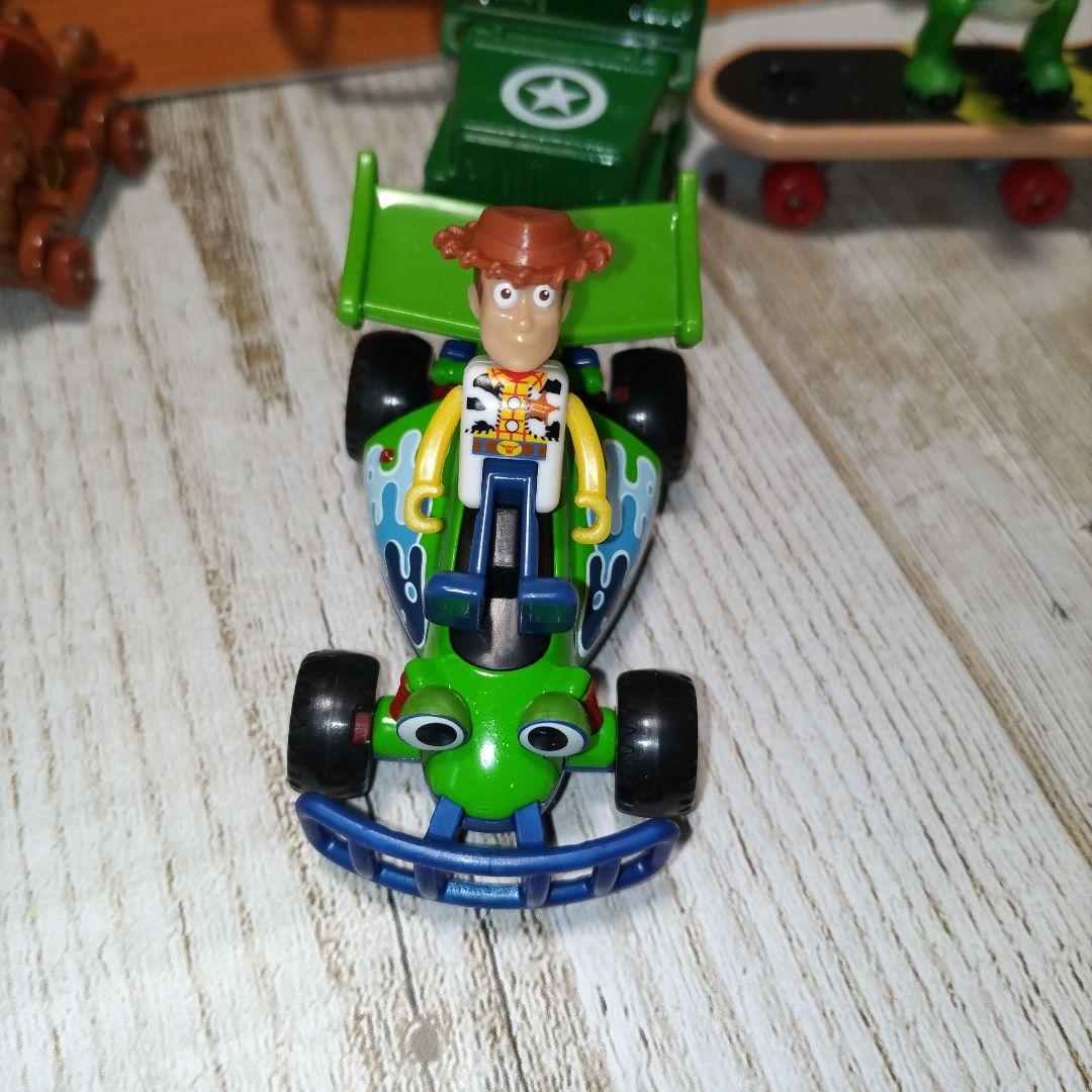 トミカ　トイストーリー　アンディルームに変身！パノラマバッグ　ドリームトミカ9台