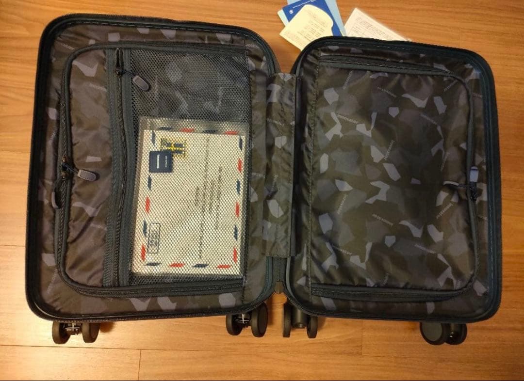 イノベーター　innovator　スーツケース　機内持込み　21L 新品未使用