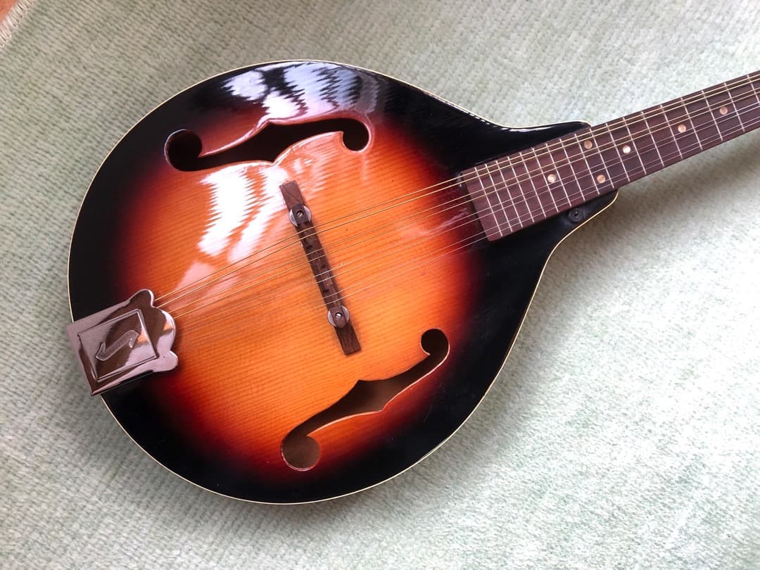 SUZUKI 鈴木 　フラットマンドリン　ヴィンテージ　中古