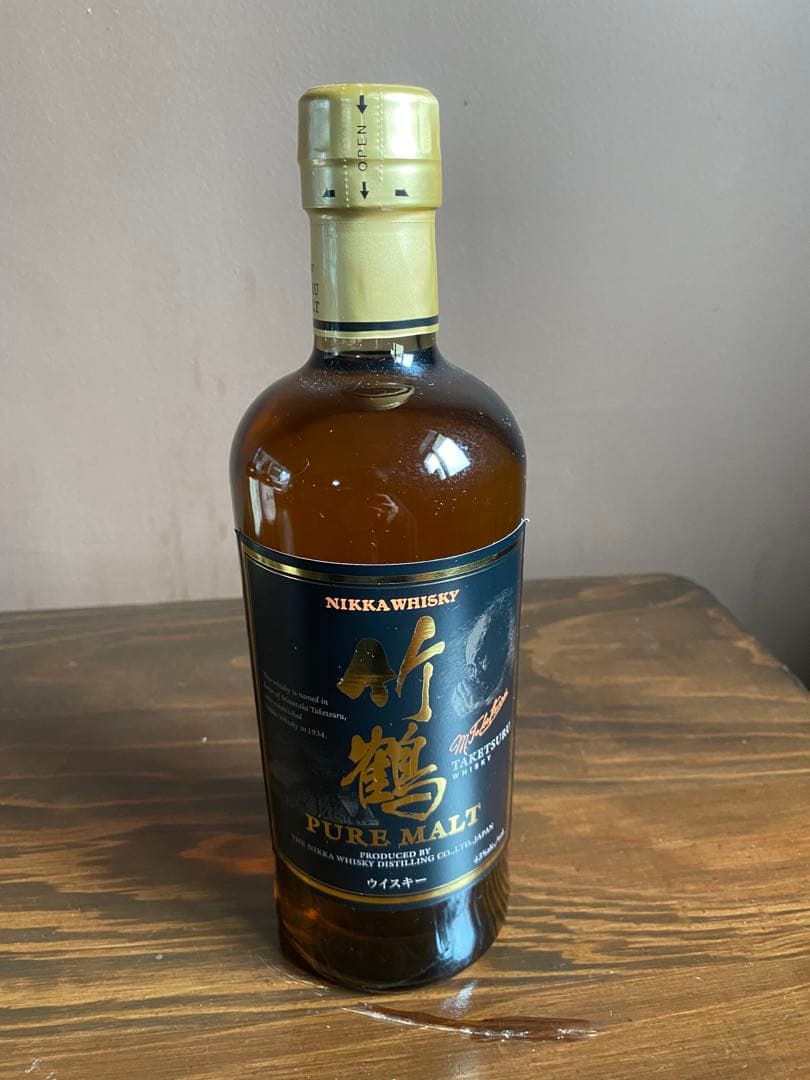 【送料無料】竹鶴 ピュアモルト 700ml 旧ラベル 新品未開封