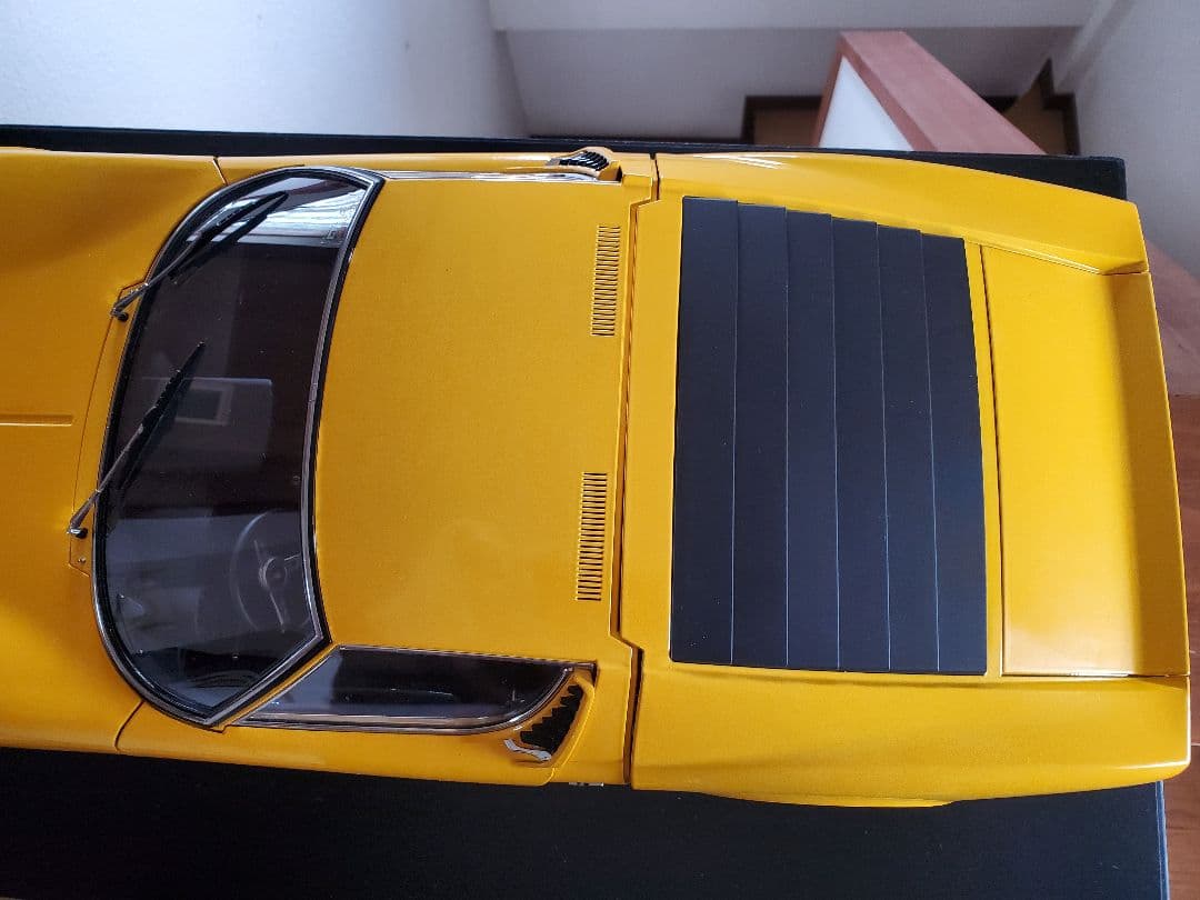 アシェット完成品　ランボルギーニ ミウラ S イエロー