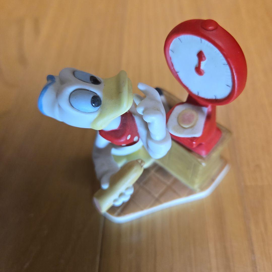 東京ディズニーランド　ディズニーキャラクター　古い陶器製ミニフィギュア4体セット