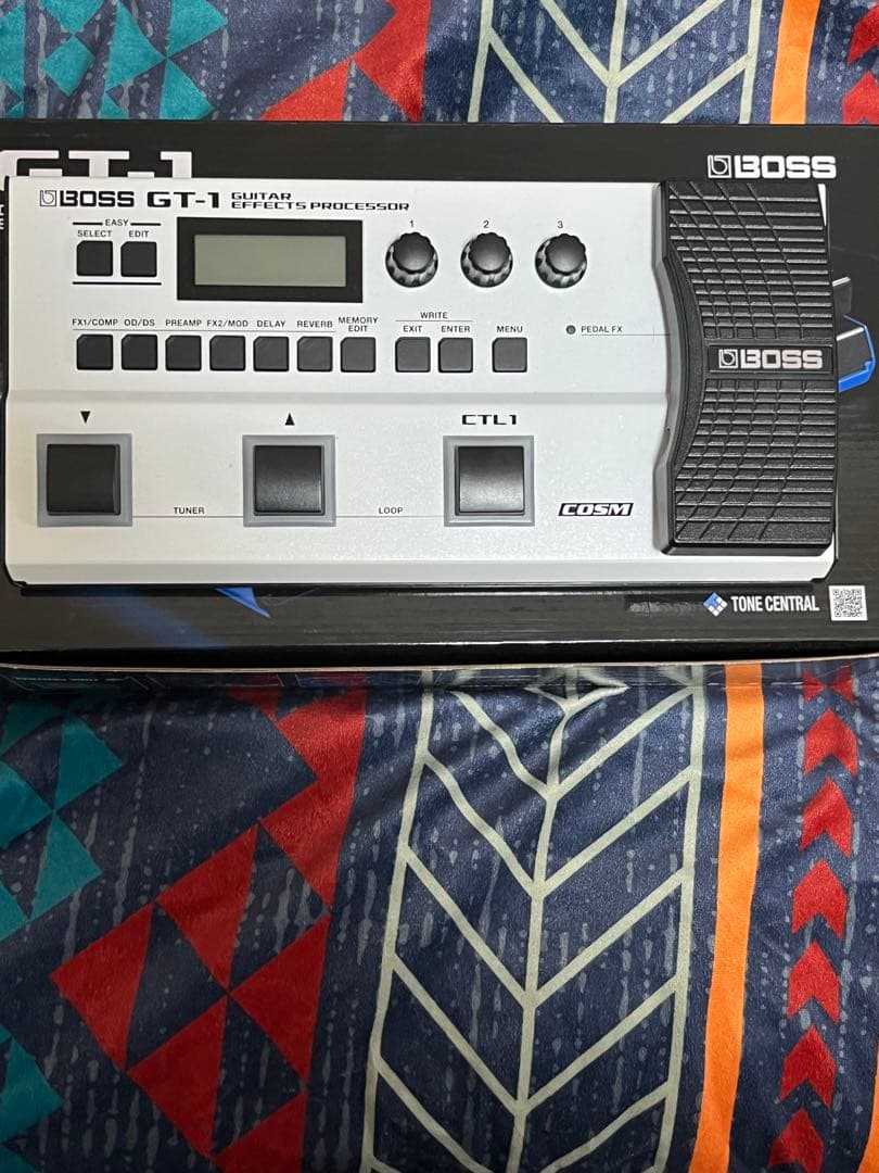 BOSS GT-1 エフェクター 本体と教科書付き
