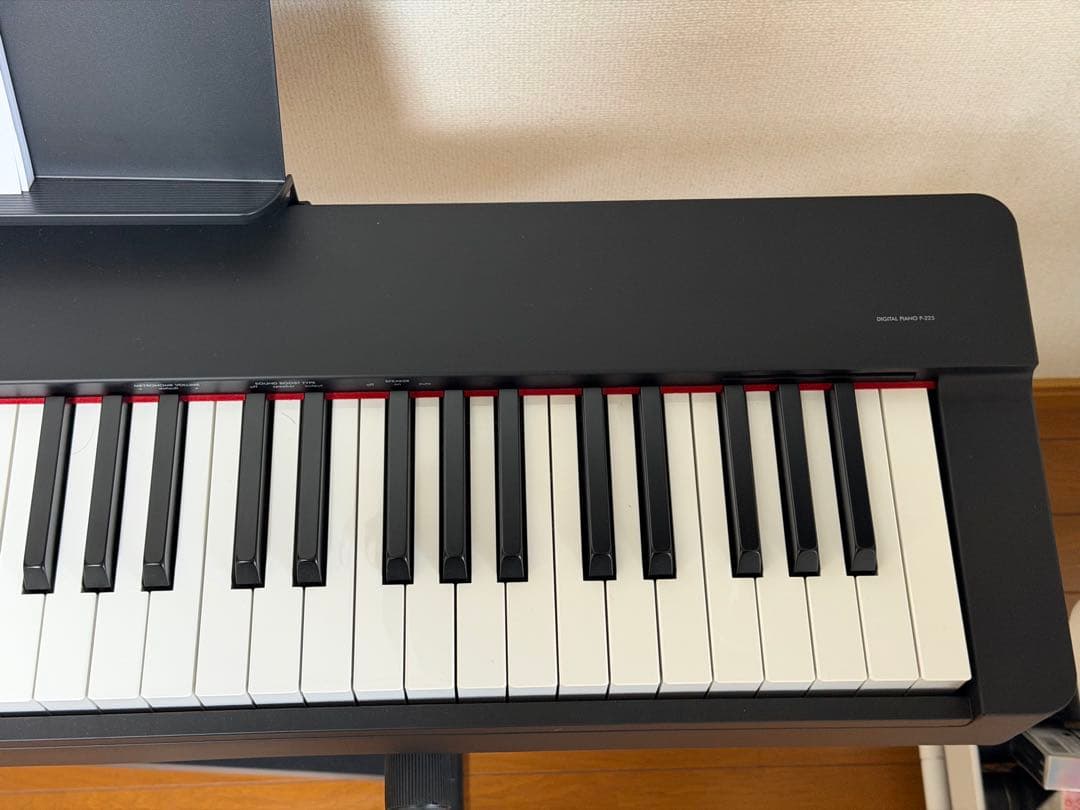 ヤマハ　P225B 電子ピアノ　キーボード　ブラック