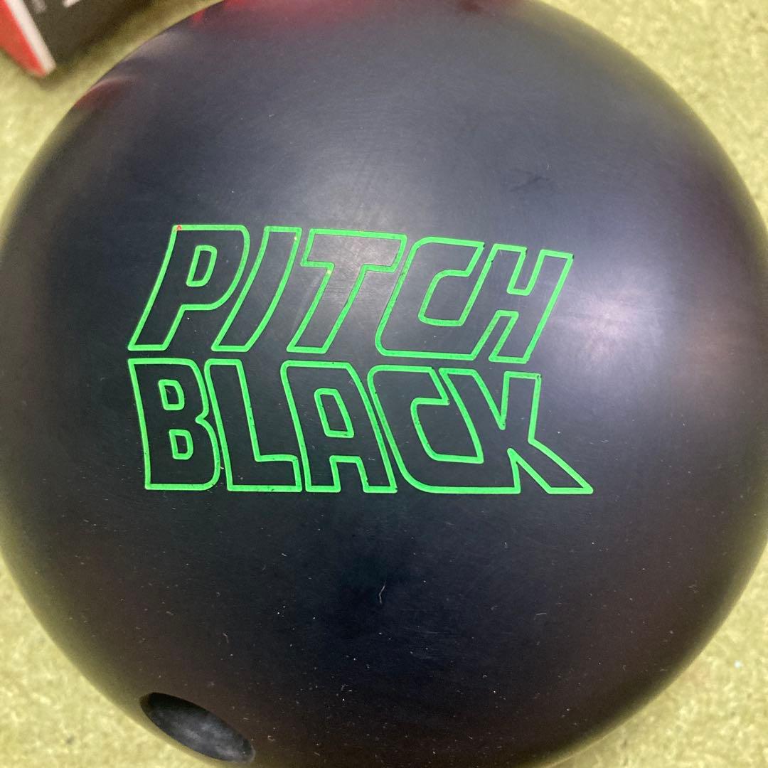 Storm Pitch Black ボウリングボール 16ポンド