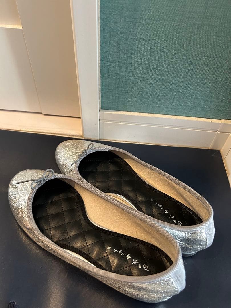 アニエスベー　シルバーフラットシューズ