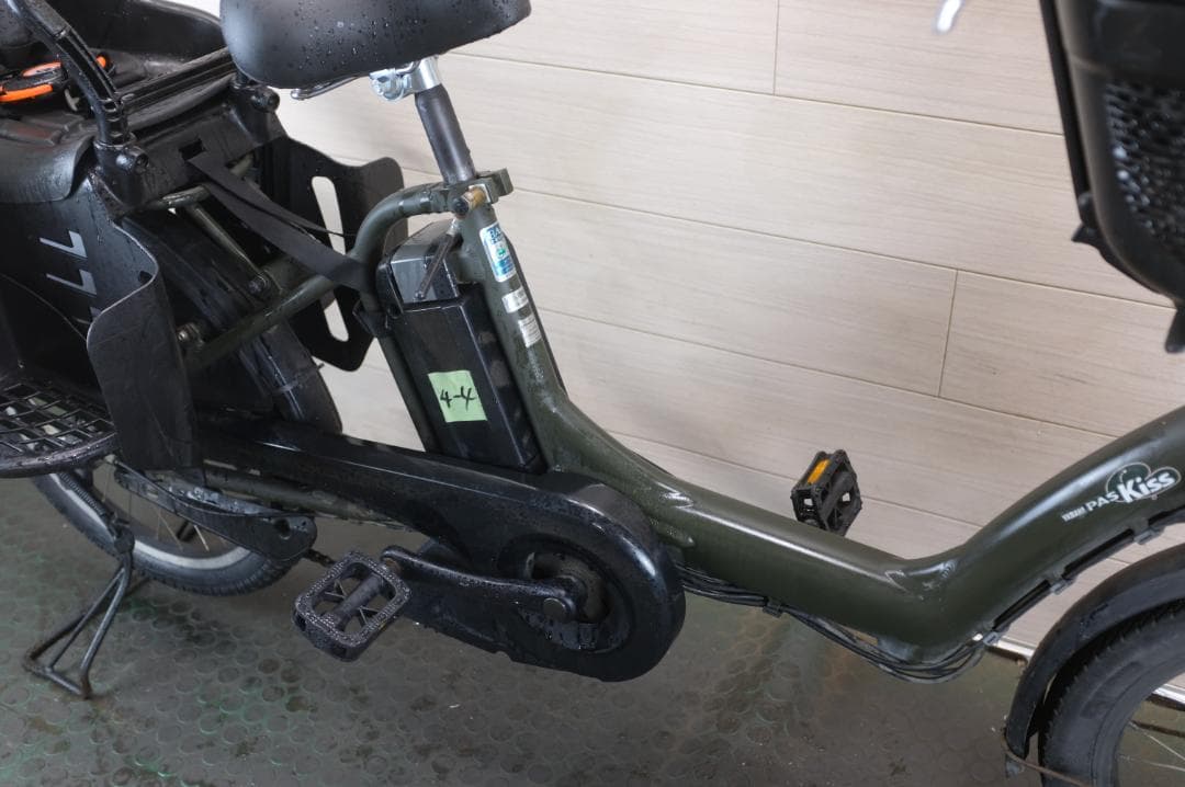 電動自転車 ヤマハパスKISS　 20インチ 3段（新品8.9Ah）　充電器有