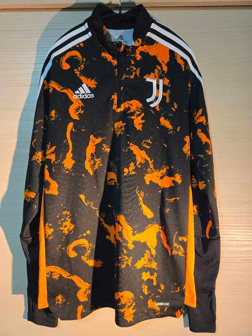 ​【正規品】 ユヴェントス 20/21 AOP トレーニングトップ
