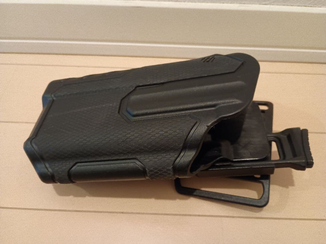 ブラックホーク BLACKHAWK OMNIVORE マルチフィットホルスター