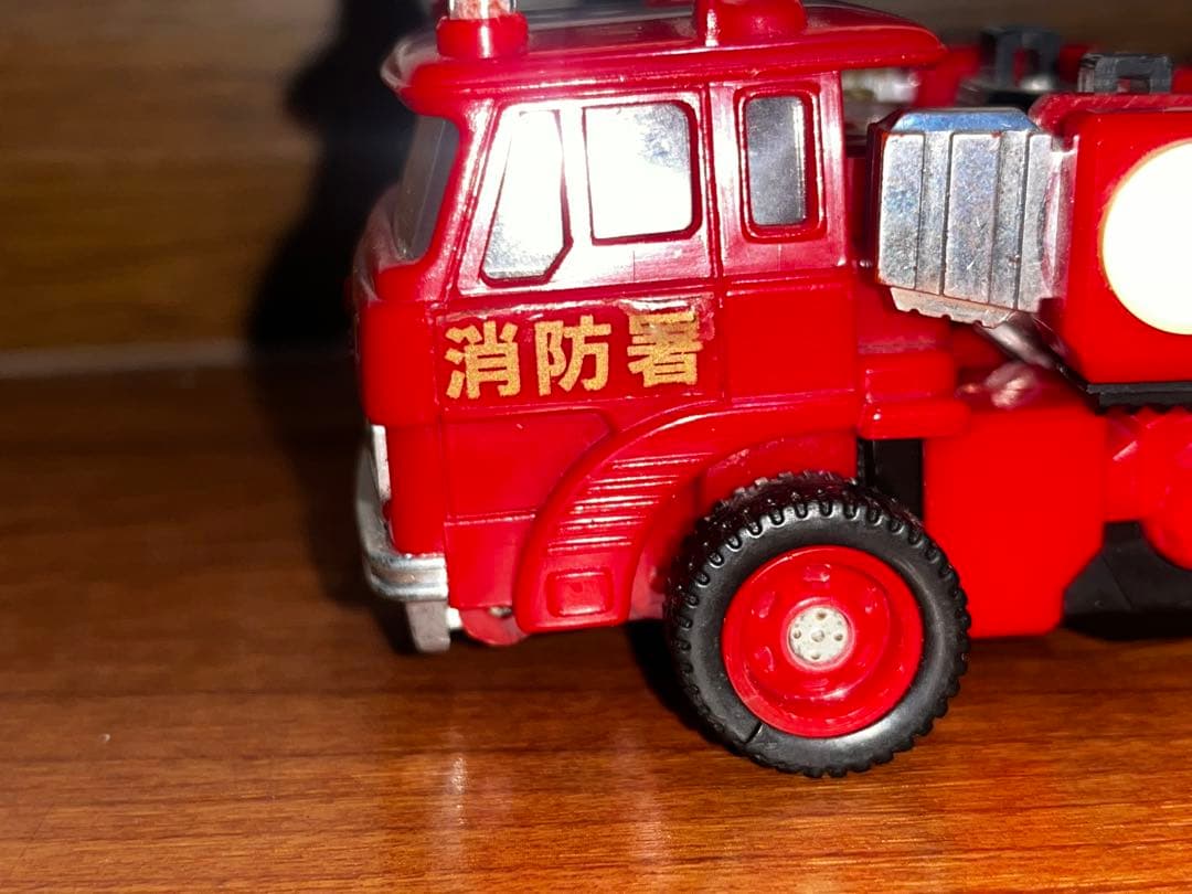 トランスフォーマー　ダイアクロン　カーロボ　カーロボット