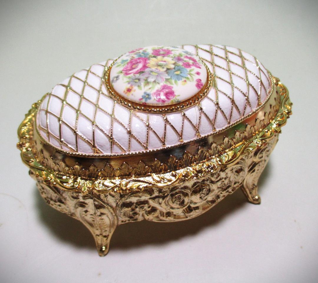 ★新品保管品　ロココ調　小物入れ　アンティーク調　ジュエリーケース★