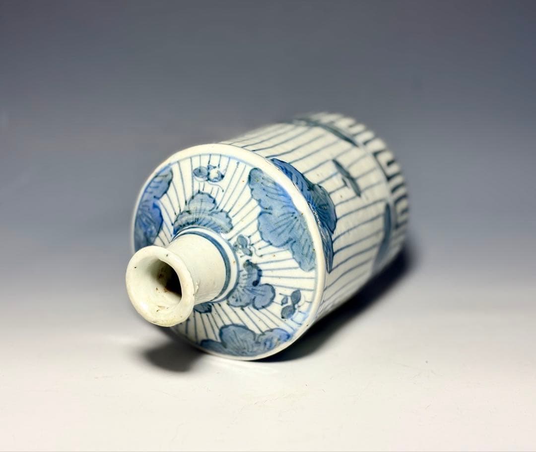 「古伊万里」連子格子蝶文徳利