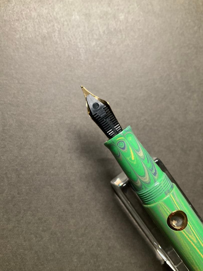 ナーワル　ナーヴァル　ノーチラス　スプリング　M　万年筆