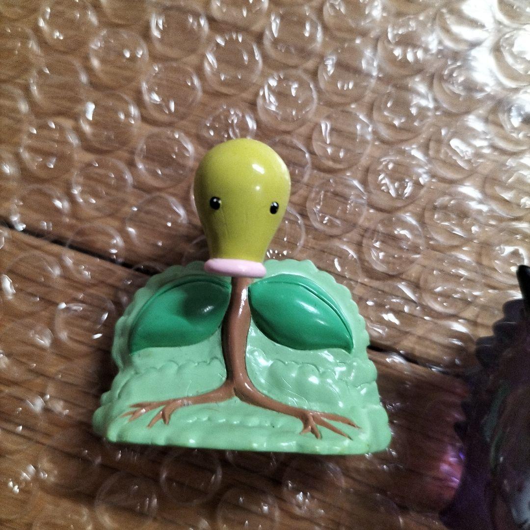 ポケモン　初期モンコレ　マダツボミ　ミニフィギュア　④