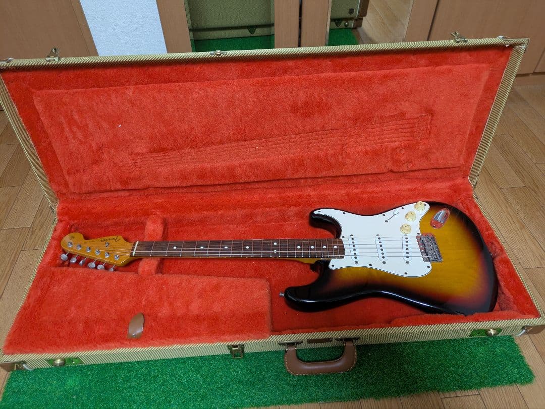 Fender USA 62' Vシリアル サンバースト ストラトキャスター