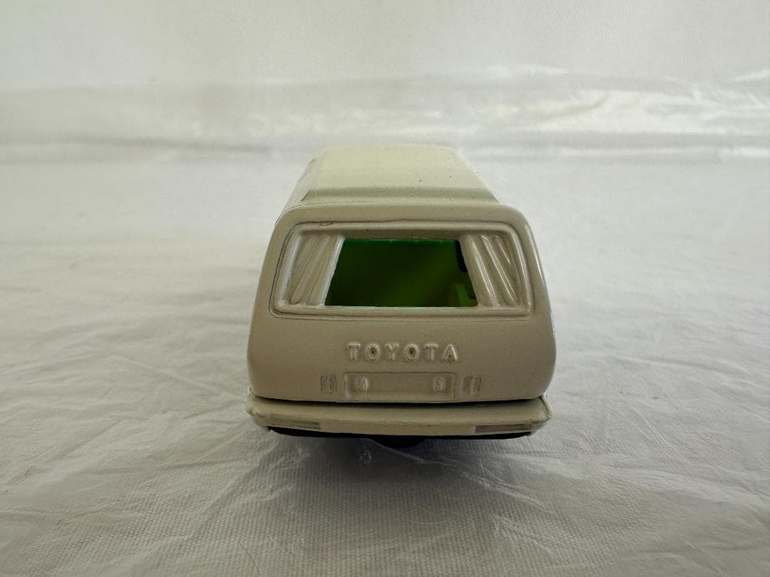 トミカ 黒箱 日本製 レトロ トヨタ ダイナ JAF レッカー トヨタ MP-1