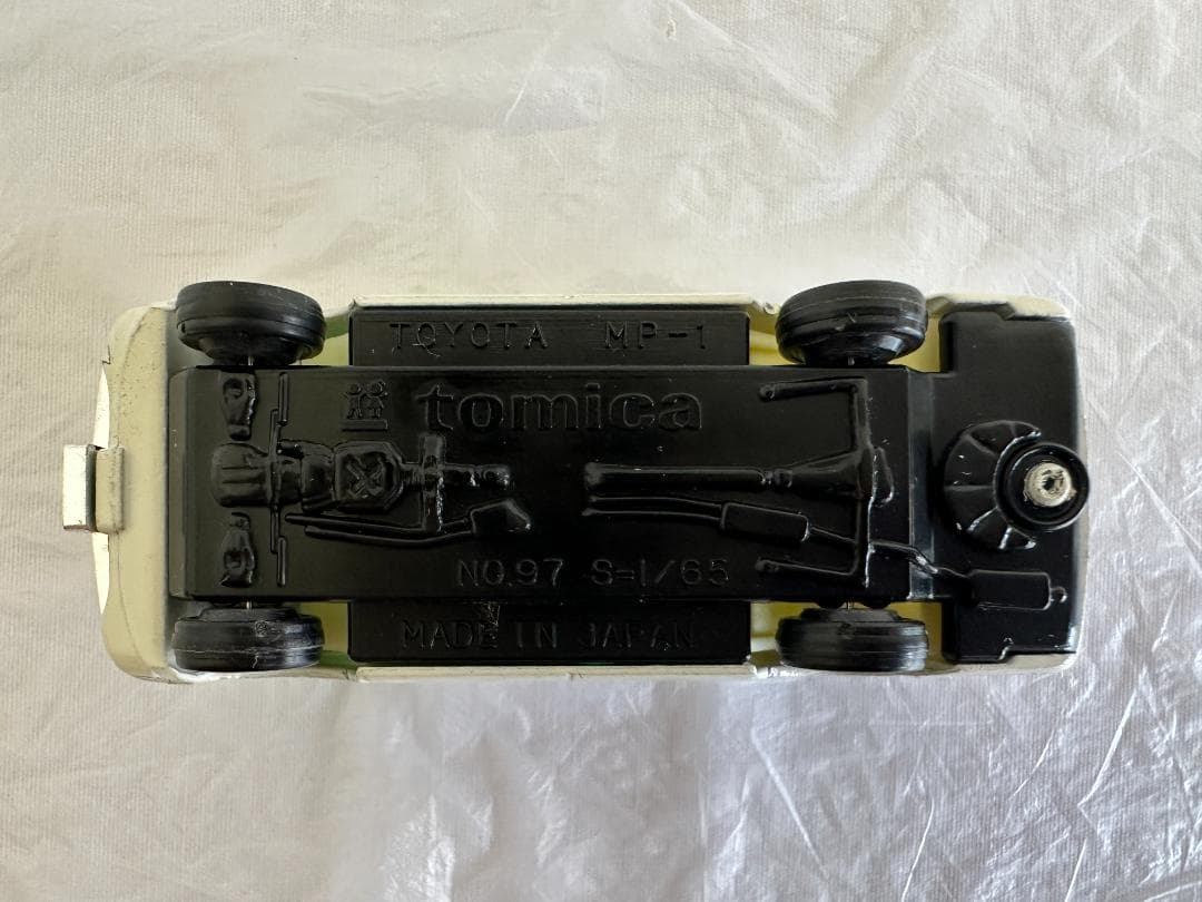 トミカ 黒箱 日本製 レトロ トヨタ ダイナ JAF レッカー トヨタ MP-1