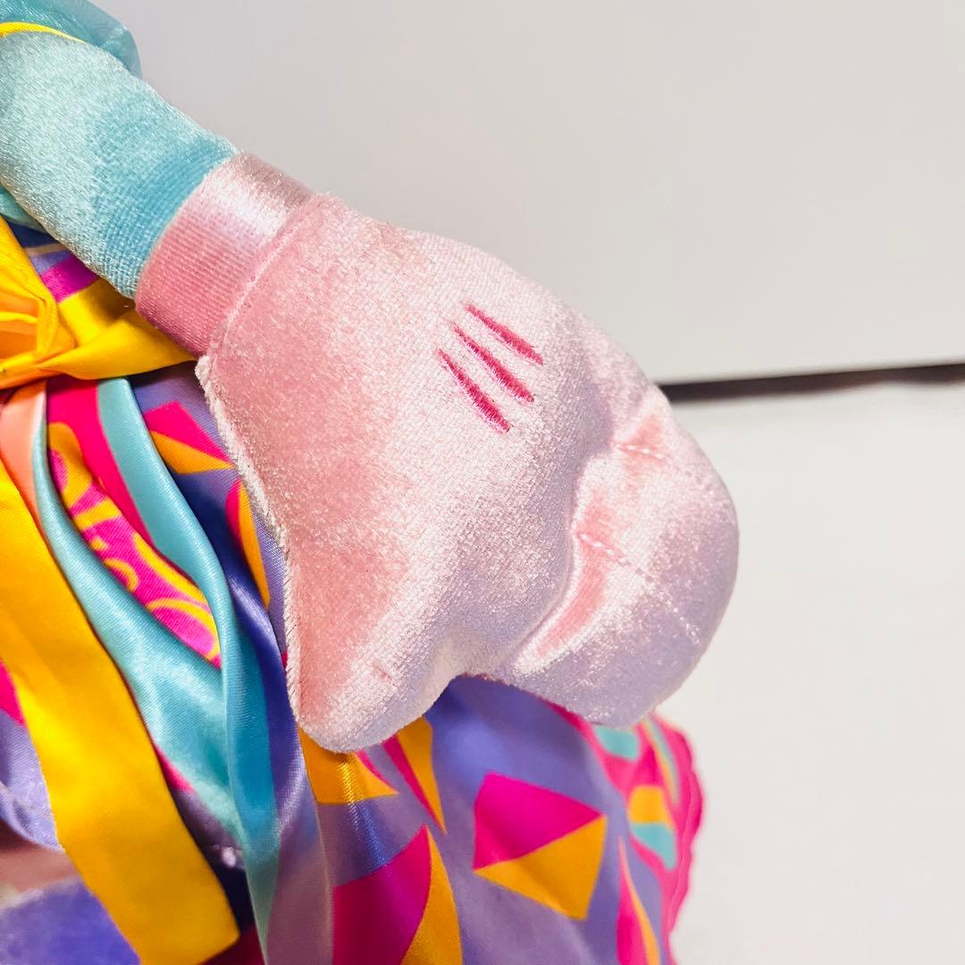 ディズニー　海外　ミニー　イッツアスモールワールド　ぬいぐるみ