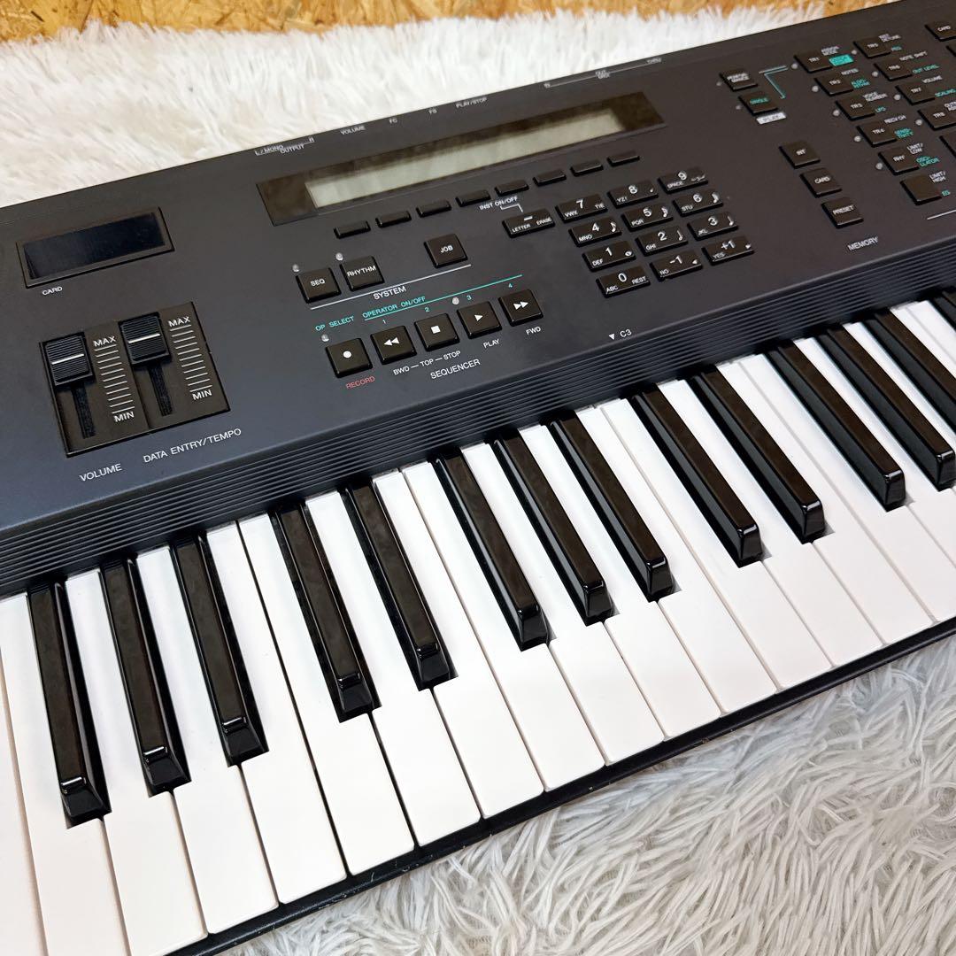 YAMAHA ヤマハ V50 シンセサイザー 61鍵盤 動作品②