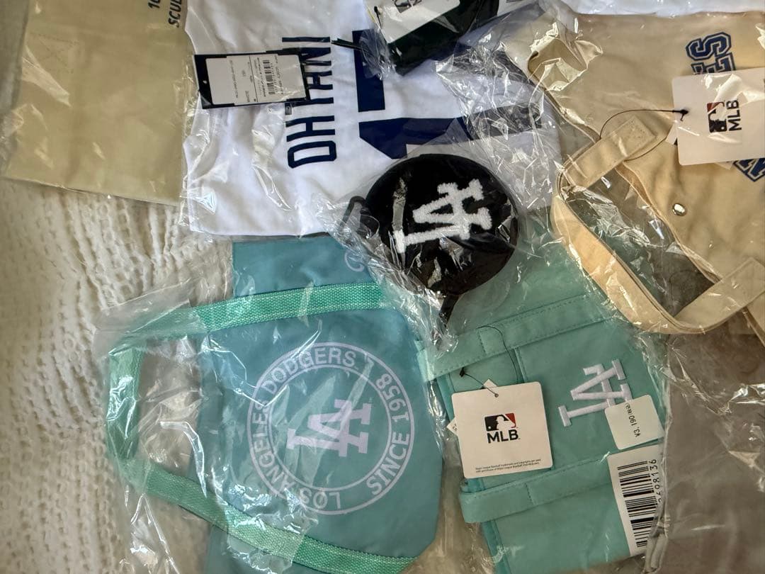 ドジャース　グッズ　大谷翔平 Tシャツ　トートバッグ　ポーチ