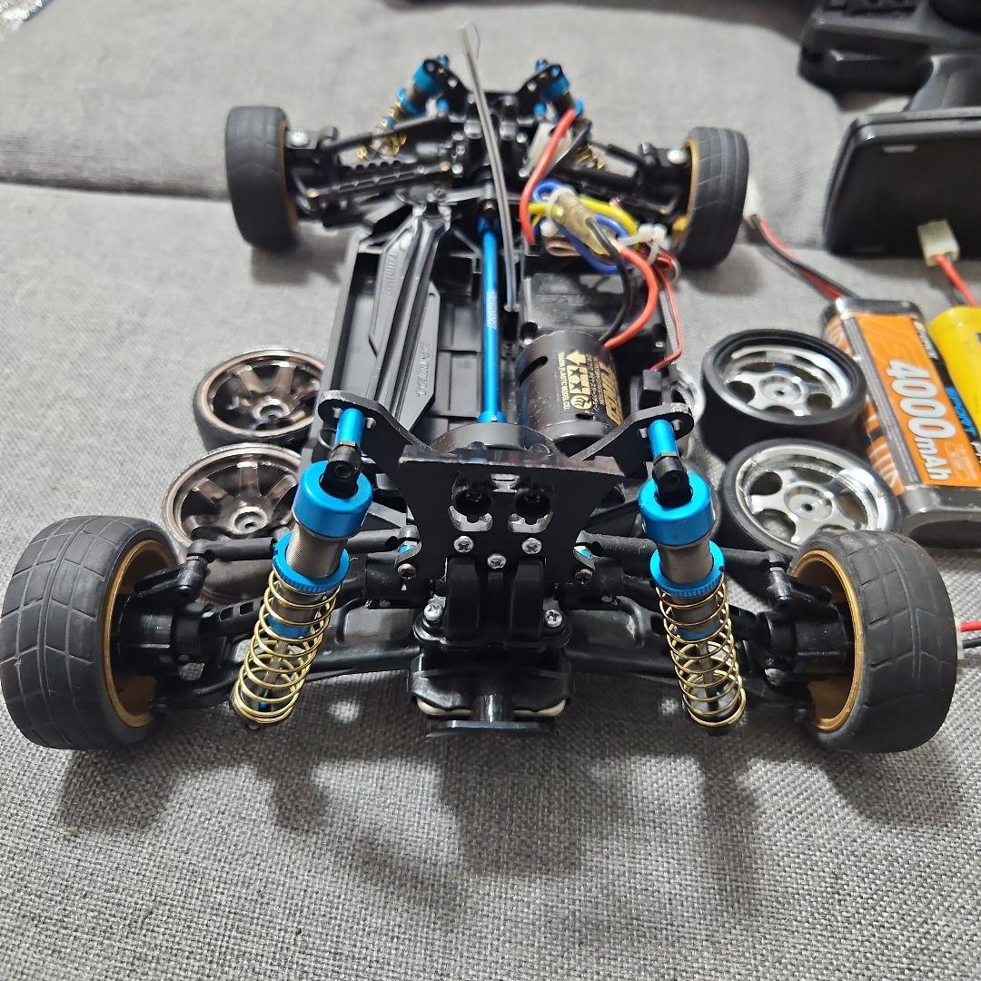 タミヤ　TT-02B　 ネオスコーチャーBT3本Bチェッカー付き　オプション多数