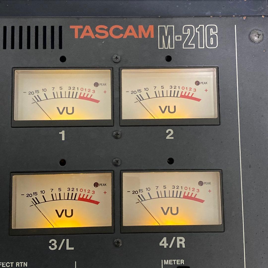 TASCAM M-216 ビンテージアナログミキサー ハードケース付き