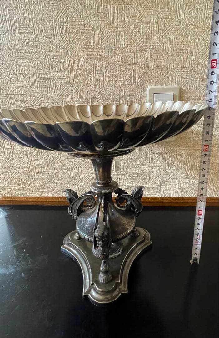 クラシック銀仕上げの製品大皿 菓子器　アンティーク