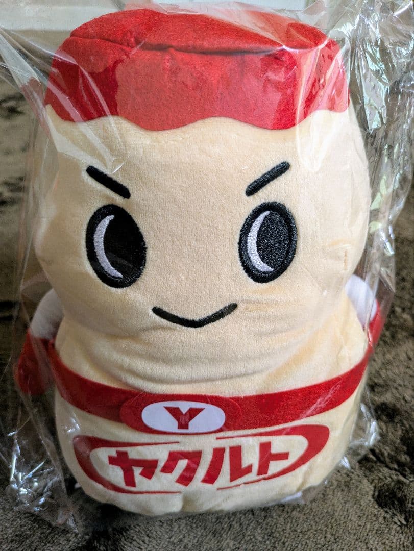 ヤクルトマン　ぬいぐるみ（中）非売品