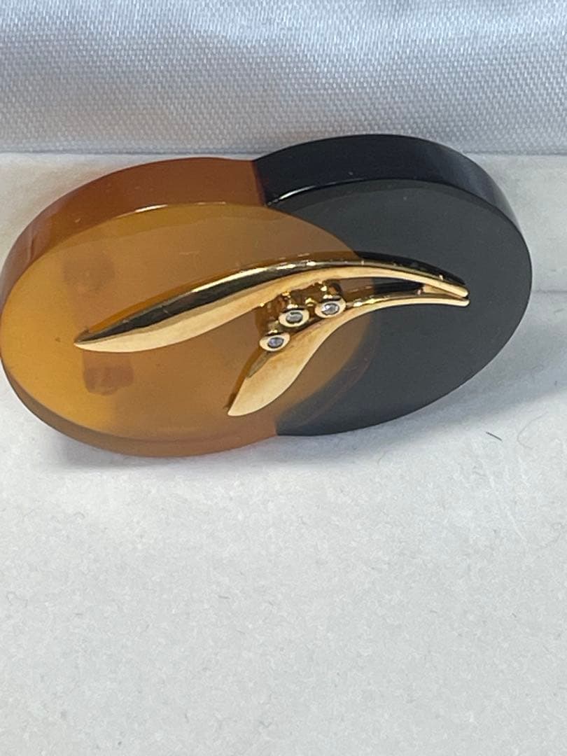 K18 天然ダイモンドジュエリーデザイ　本鼈甲 ダイヤに彫金細工の帯留め　12g