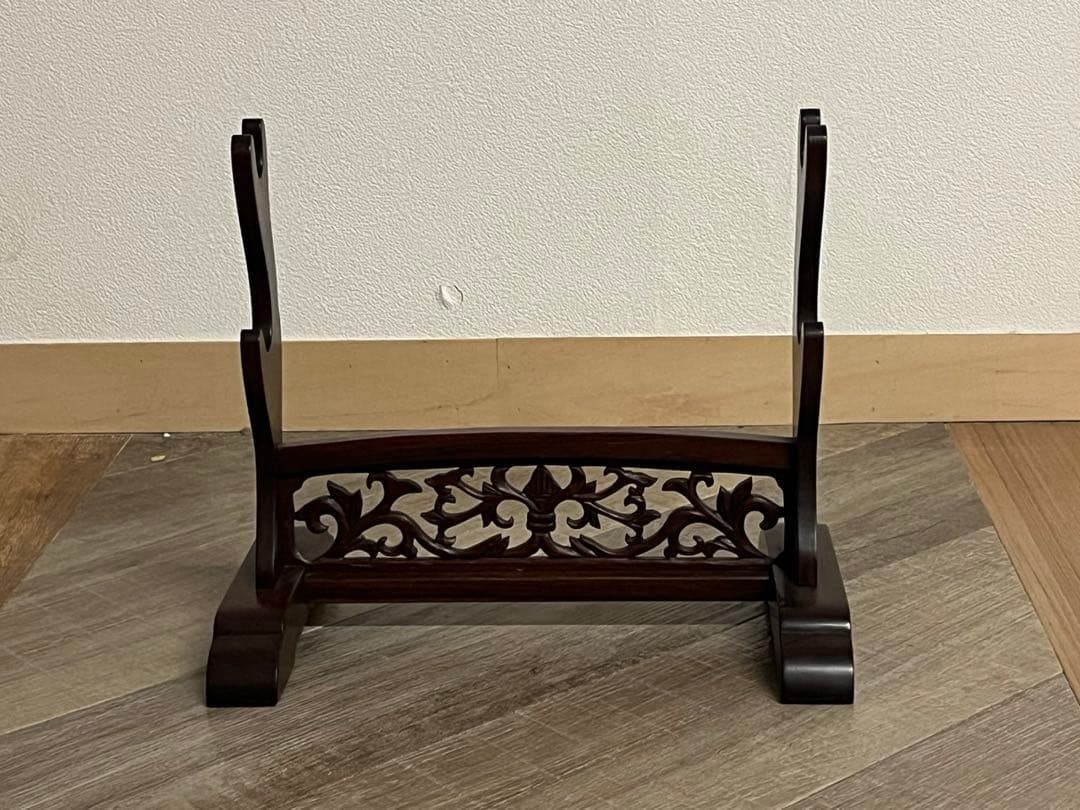 木製 無垢材 透かし 二本掛用 刀掛け 武具 刀装具