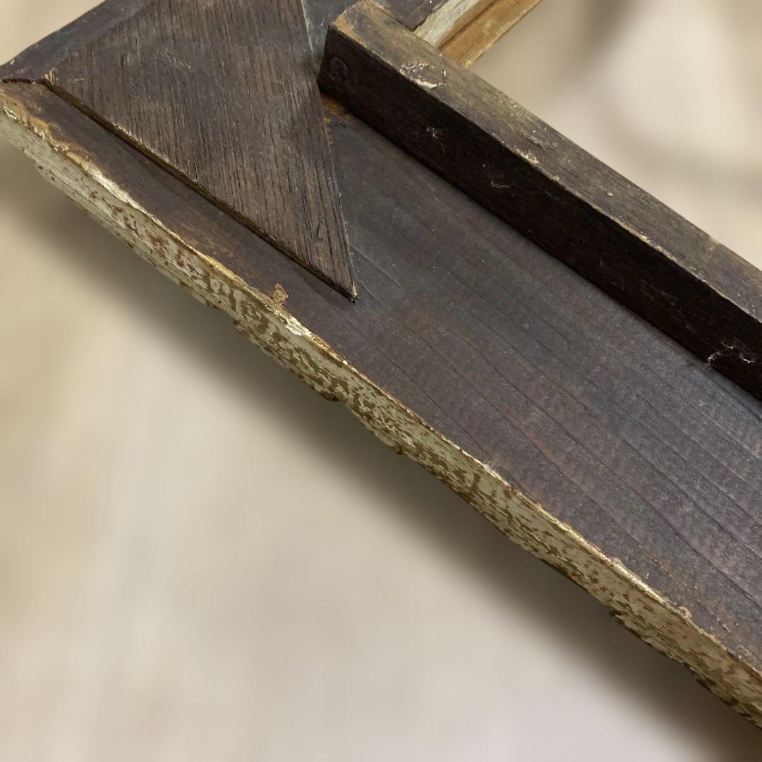 海辺の少女の油彩画