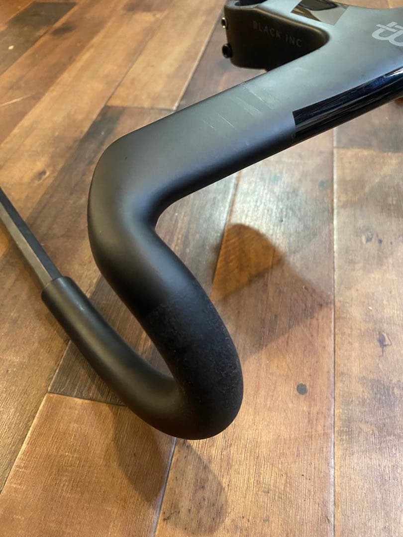 BLACK INC 新型一体型ハンドル