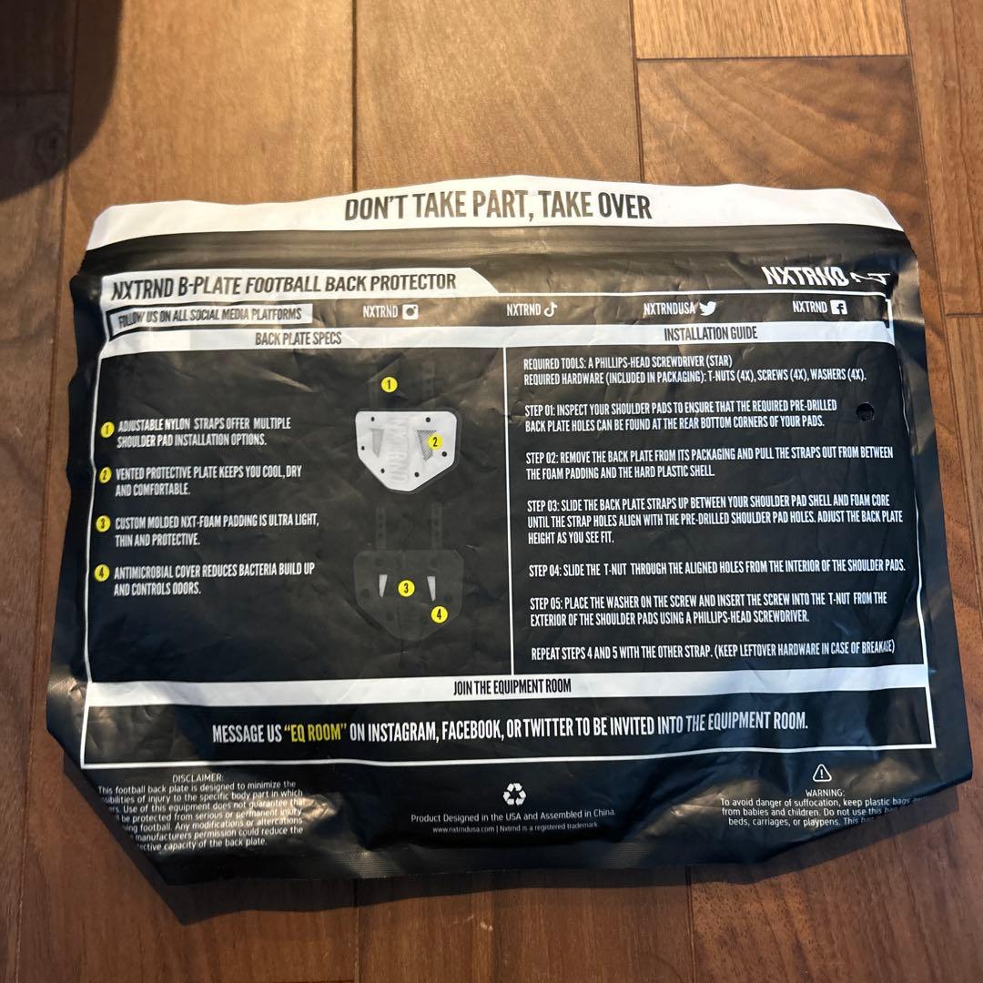 NXTRND B-PLATE　アメフト バックプレート Chrome GOLD