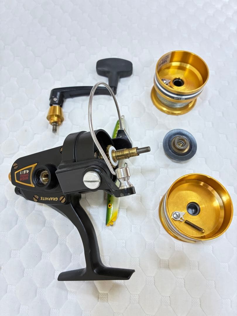 PENN4500SSスピニングリール ブラック/ゴールド