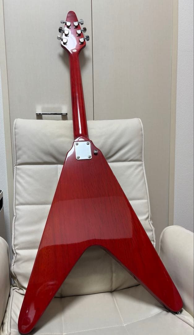 Maison エレキギター フライングVタイプ