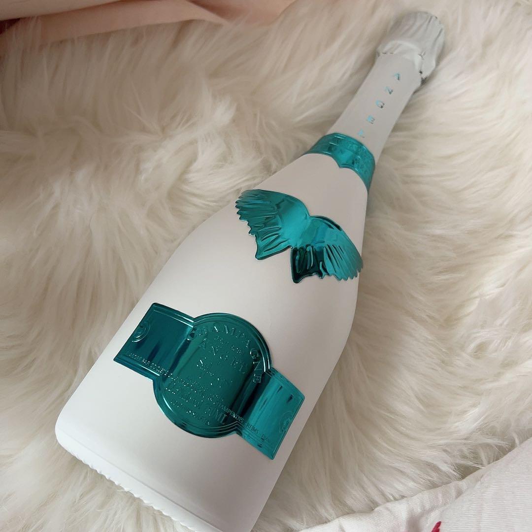【新品未使用未開封美品】エンジェル シャンパン ドゥミセックロゼ