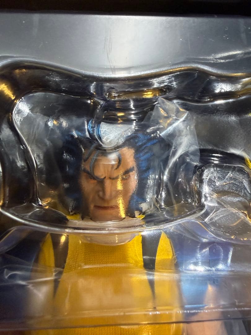 炎スタジオ ウルヴァリン　フィギュア　ホットトイズ　エックスメン