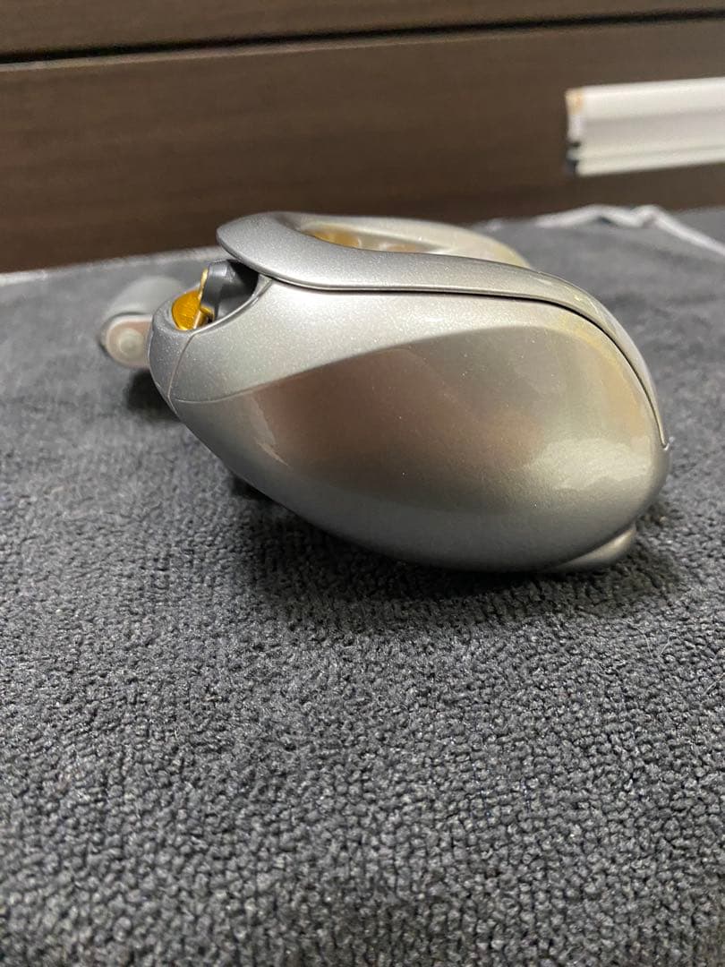 【新品未使用】シマノ　07メタニウムMg 右巻き