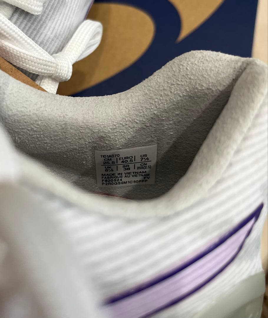 新品未使用★アシックス DS LIGHT ACROS3／WHITE 25.5㎝