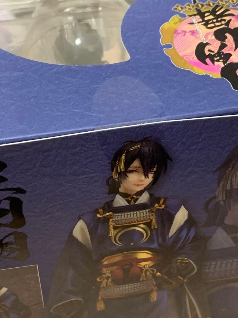 刀剣乱舞 フィギュア 1/8 三日月宗近 鶴丸国永