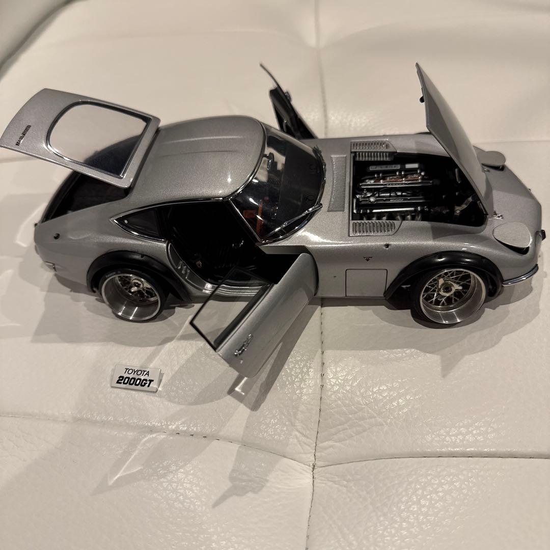 トヨタ 2000GT 1/18 シルバー ローダウン仕様　autoart
