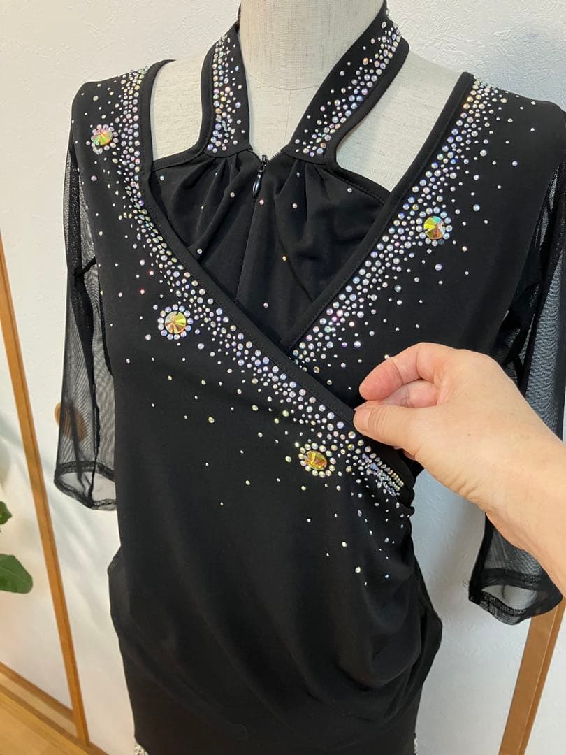 ブラック スパンコール ダンスウェア